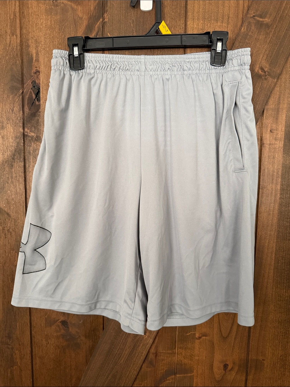 Under Armour Men's Light Gray Athletic Training Shorts